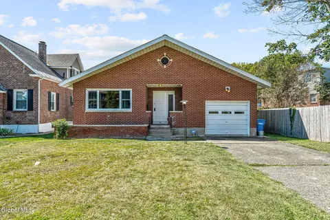 46 Collins Pl, Albany, NY 12208