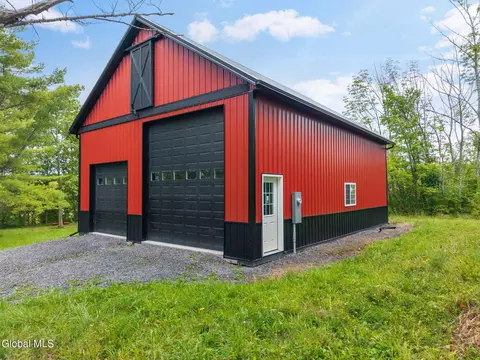 241 Benninger Rd, Wright, NY 12053