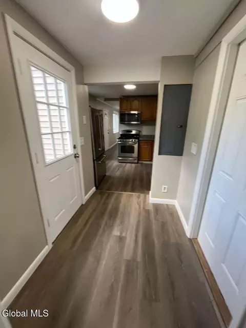 Entry Way - 1037 Roberta Rd, Schenectady, NY 12303 photo 2 of 2