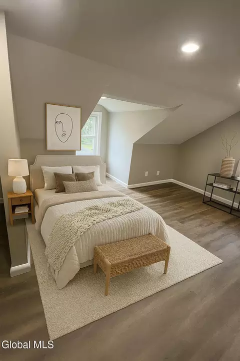 Bedroom - 1037 Roberta Rd, Schenectady, NY 12303 photo 2 of 3
