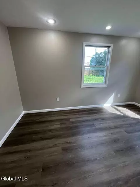 Other - 1037 Roberta Rd, Schenectady, NY 12303 photo 2 of 10