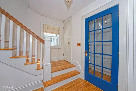 Entry Way - 3 Seymour Ct, Troy, NY 12180 photo 1 of 2
