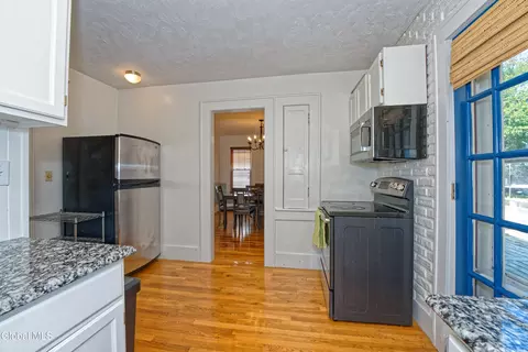 Kitchen - 3 Seymour Ct, Troy, NY 12180 photo 3 of 4