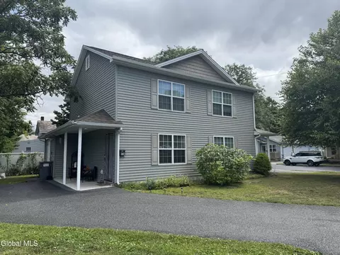 65 1st St, Glens Falls, NY 12801