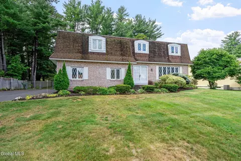 Exterior - 344 Dolan Dr, Schenectady, NY 12306 photo 2 of 10