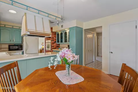 Dining - 344 Dolan Dr, Schenectady, NY 12306 photo 7 of 8