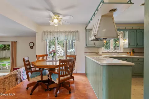 Dining - 344 Dolan Dr, Schenectady, NY 12306 photo 6 of 8