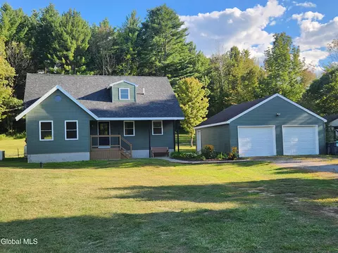 269 Antlers Rd, Fort Johnson, NY 12070