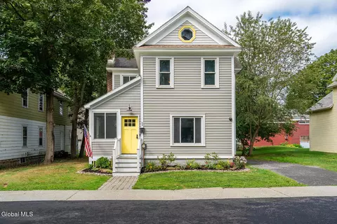 59 Van Ness Ave, Greenwich, NY 12834