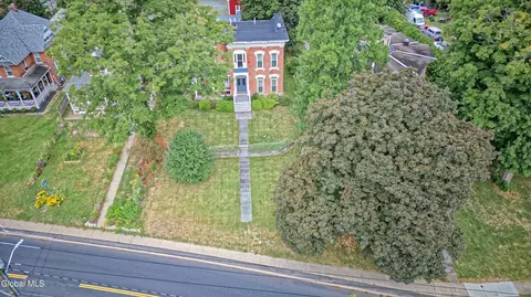 647 Hudson Ave, Stillwater, NY 12170