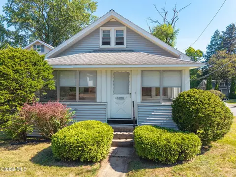 43 Cuthbert St, Scotia, NY 12302