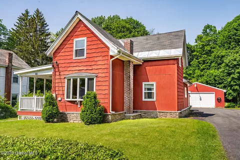 65 Corliss Ave, Greenwich, NY 12834