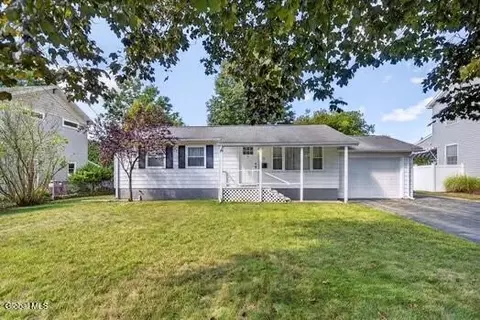 79 Madison St, Saratoga Springs, NY 12866