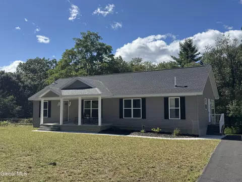 152 Ingersoll Rd, Saratoga Springs, NY 12866