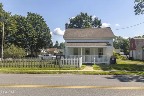 40 Feeder St, Hudson Falls, NY 12839