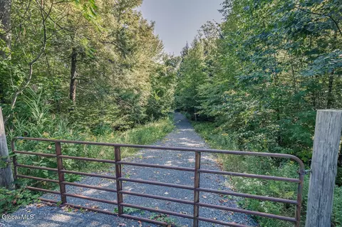 2 Us 9 # l39, Gansevoort, NY 12831