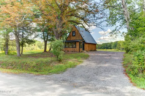331 Macphail Rd, Canajoharie, NY 13317