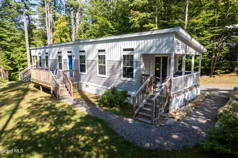 12 Pine Ridge Rd, Day, NY 12835