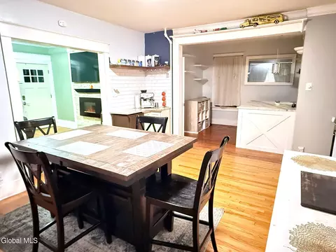 1304 Baker Ave, Schenectady, NY 12309 photo 9