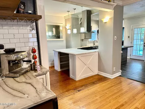 1304 Baker Ave, Schenectady, NY 12309 photo 6