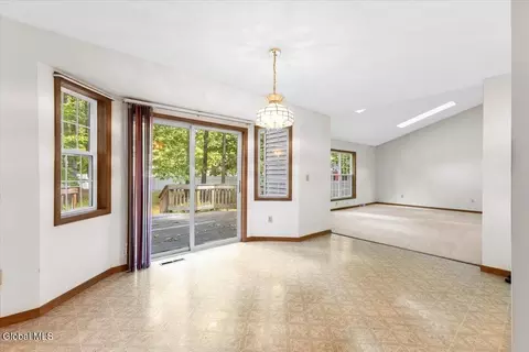 230 Drummond Dr, Ballston Spa, NY 12020 photo 8