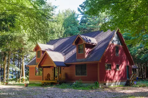 3388 Essex Rd, Willsboro, NY 12996