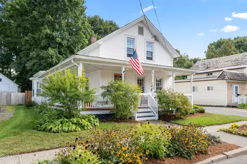 93 Sanford St, Glens Falls, NY 12801