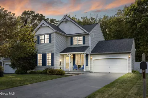 34 Lupine Dr, Malta, NY 12020
