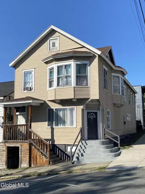 17 Harrison Ave, Rensselaer, NY 12144