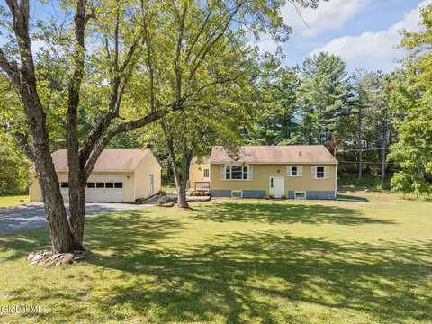 49 Saw Mill Rd, East Berne, NY 12059