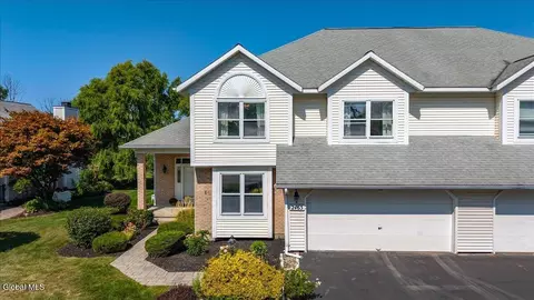2463 Nott St E, Niskayuna, NY 12309
