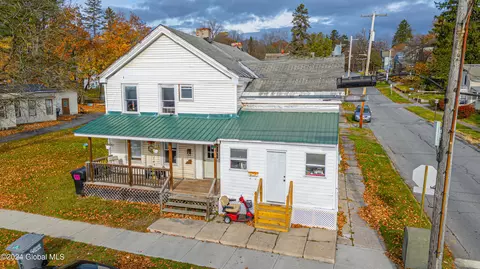 20-22 Mccrea St, Fort Edward, NY 12828