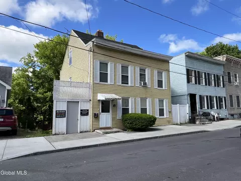 36 Osborne St, Albany, NY 12202