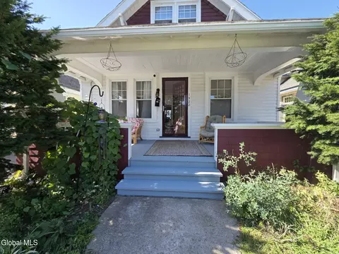 Exterior - 1522 Schuyler St, Schenectady, NY 12303 photo 2 of 3