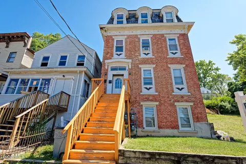 1554 1st St, Rensselaer, NY 12144