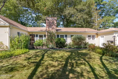 47 Oldox Rd, Delmar, NY 12054 photo 3