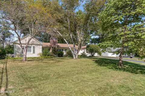 47 Oldox Rd, Delmar, NY 12054 photo 4