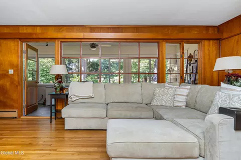 47 Oldox Rd, Delmar, NY 12054 photo 6