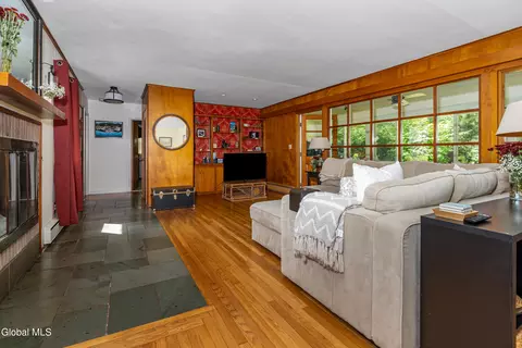47 Oldox Rd, Delmar, NY 12054 photo 8