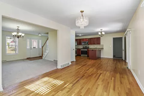 3944 Becker St, Schenectady, NY 12304 photo 8