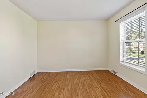 3944 Becker St, Schenectady, NY 12304 photo 26