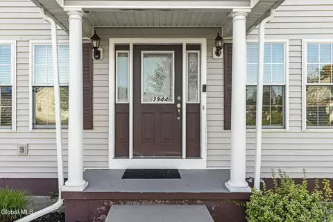 3944 Becker St, Schenectady, NY 12304 photo 4