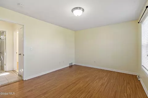 3944 Becker St, Schenectady, NY 12304 photo 25