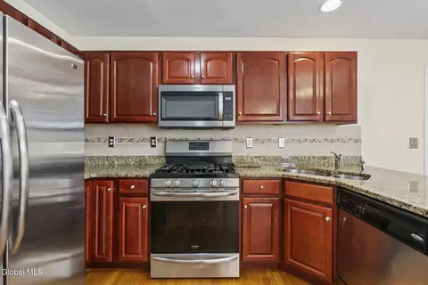 3944 Becker St, Schenectady, NY 12304 photo 12