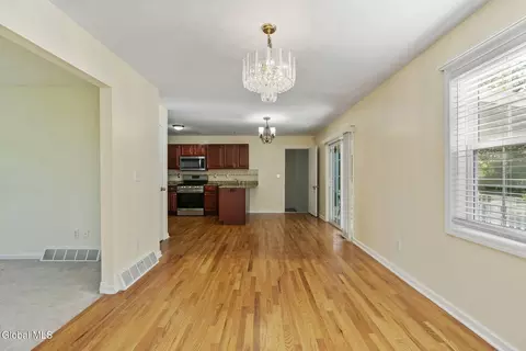 3944 Becker St, Schenectady, NY 12304 photo 7