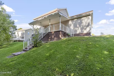 3944 Becker St, Schenectady, NY 12304 photo 49