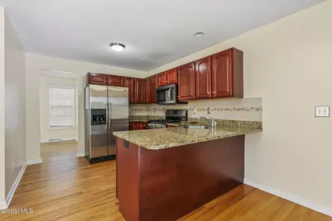 3944 Becker St, Schenectady, NY 12304 photo 10