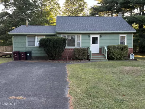 12 Victor Rd, Troy, NY 12180