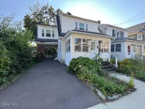 538 Park Ave, Albany, NY 12208