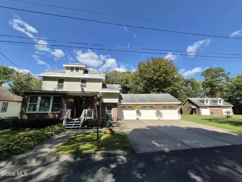 307 W Madison Ave Ext, Johnstown, NY 12095